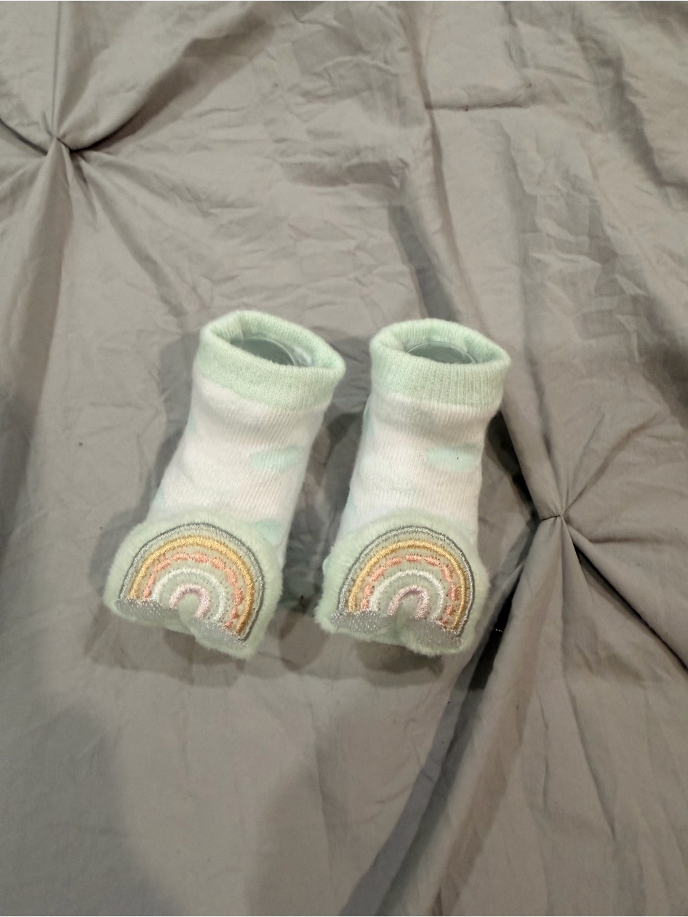 Kids Mint Green Rainbow Grip Socks